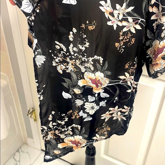 Tahari Floral Black Kimono Swim Coverup Bohemian Floral Duster Size SM - Picture 6 of 12